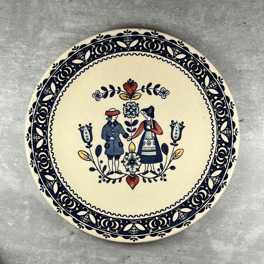 Johnson Brothers Hearts And Flowers Smooth Salad Plate